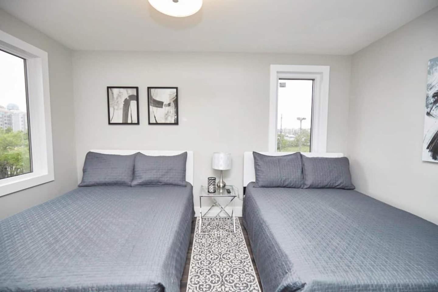 Fallsview Boutique 2Bd 4B Apartment Niagara Falls Exterior photo
